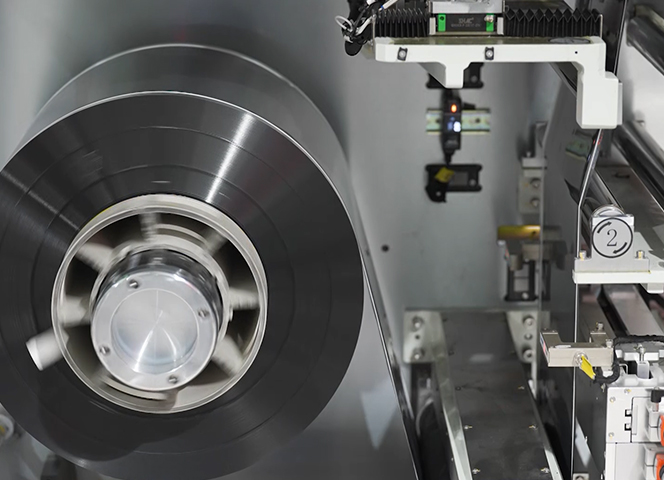 高速激光模切裁断一体机